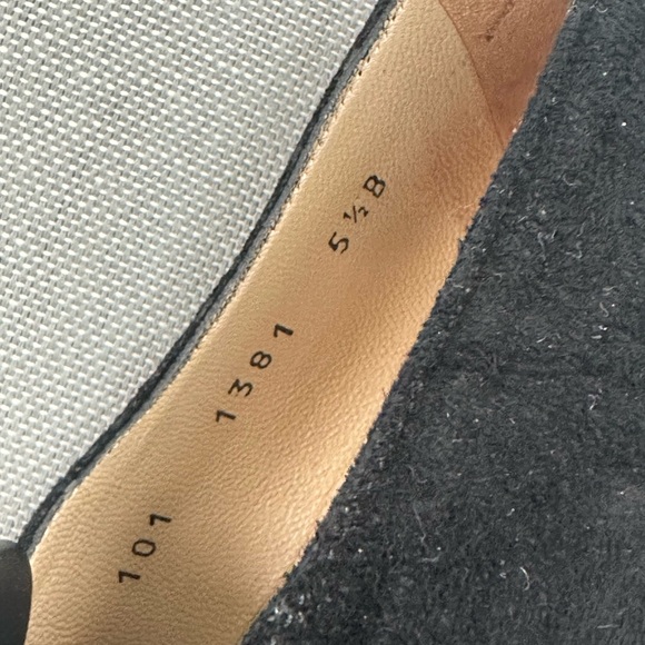 Rare Vintage GUCCI Black Loafers with Gold Horsebit - Picture 11 of 12